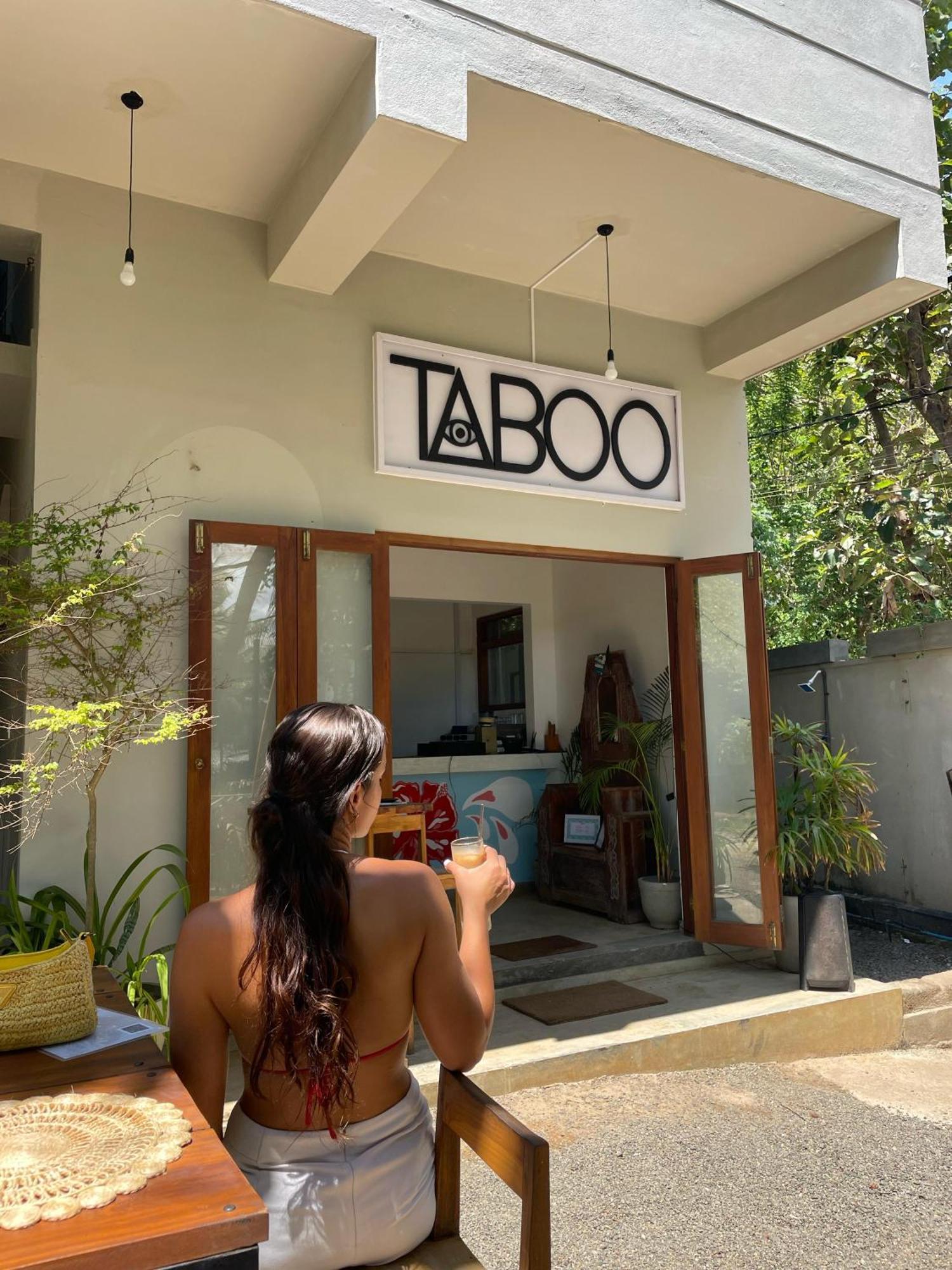 Taboo Hotel Dikwella Eksteriør billede